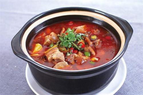 帥鄉(xiāng)天香砂鍋加盟費解析 總投資12.07萬元及加盟詳情